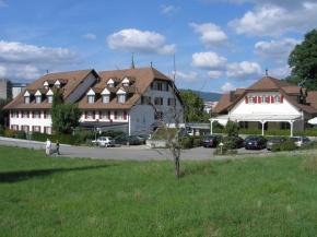 Hotels in Nidau